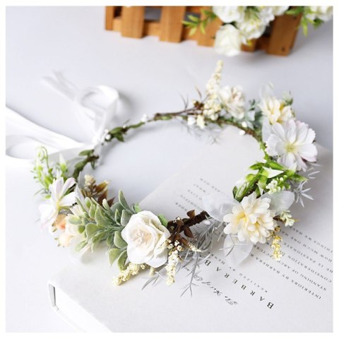 Wianek, opaska do włosów z kwiatów, delikatny wianuszek BOHO W111