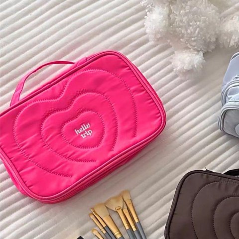 Kosmetyczka damska pikowana kuferek z rączką 24 x 9 x 15 cm KS132R