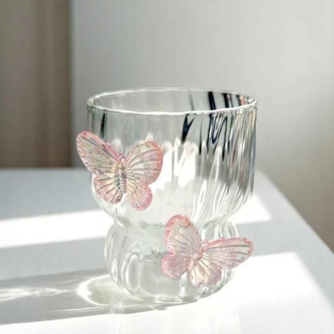 Szklanka ryflowana, z falowanymi ściankami, MOTYLKI róż 260 ml 1szt SZK161