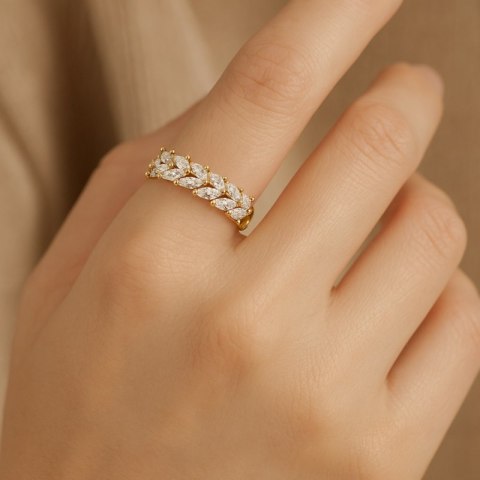 Pierścionek stal chirurgiczna platerowana złotem, regulowany z cyrkoniami PST933