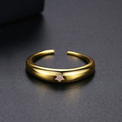 Pierścionek stal chirurgiczna platerowana złotem regulowany, z cyrkoniami R6, PST950