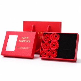 Pudełeczko na biżuterie z 6 szt. zapachowych róż mydlanych, czerwone na prezent BUK28CZE