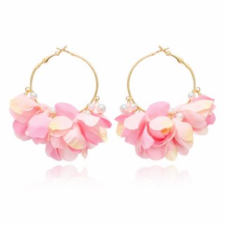 Kolczyki wiszące KOŁA, efektowne tiulowe, różowe kwiaty, perełki K1732